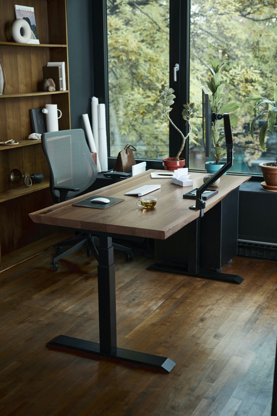 Organised virtual assistant workspace for remote admin support